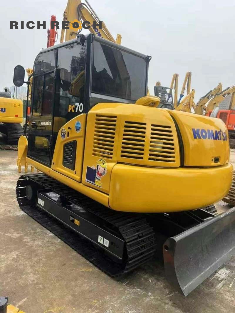 Undercarriage and tracks of a 2017 Komatsu PC70-8 excavator with 1,500 hours, priced at $13,889